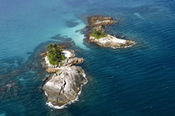 brazil - angra - botinas island