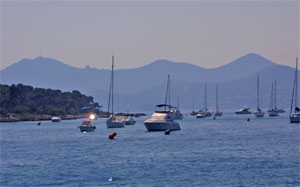 the late afternoon view of the Lerins Islands