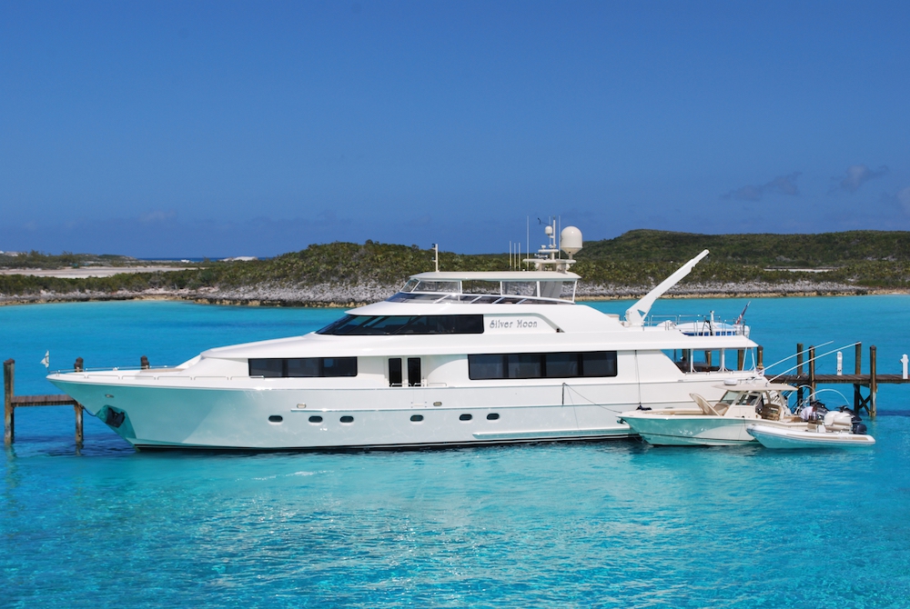 Luxury Motor Yacht Silver Moon Westport 112 4 Cabins Nassau